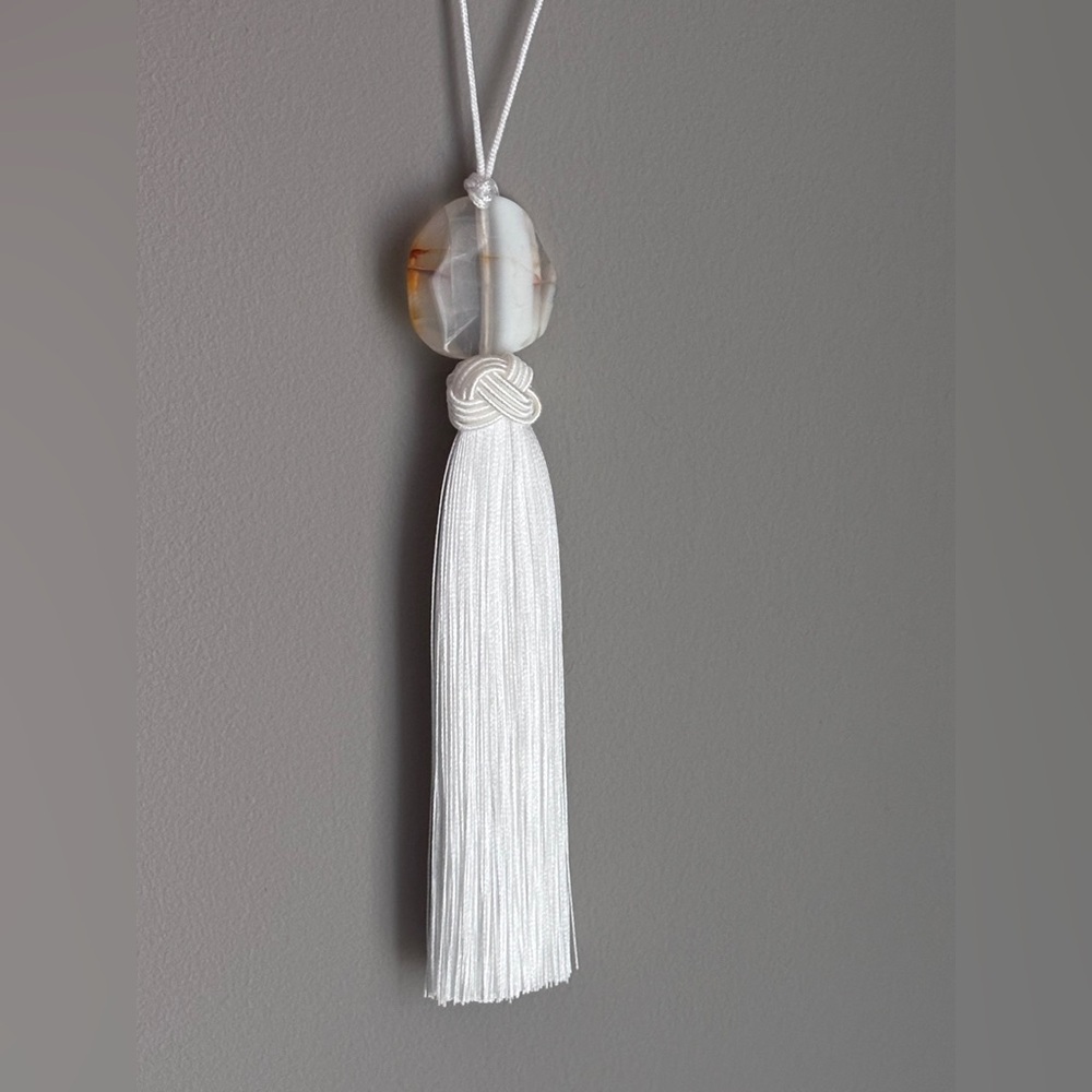 Elegant White Agate Tassel Statement Necklace